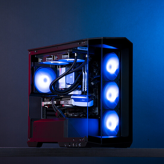 PC de bureau PC Gamer Rockett - Win11 installé (version d'essai) - Autre vue