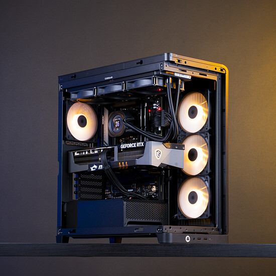 PC de bureau PC Gamer Ultimate - Win11 installé (version d'essai) - Autre vue
