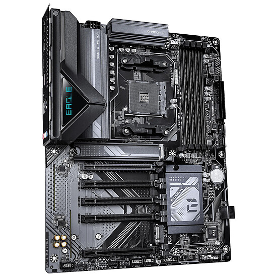 Carte mère Gigabyte B550 X EAGLE - Autre vue