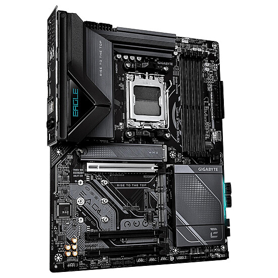 Carte mère Gigabyte X870E EAGLE WIFI7 - Autre vue