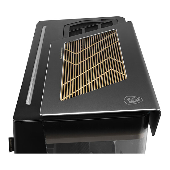 Boîtier PC MSI MEG MAESTRO 900R - Autre vue