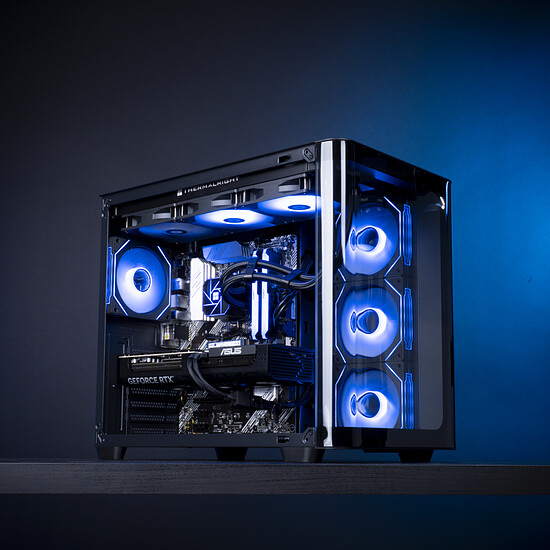 PC de bureau PC Gamer Maverick - Win11 installé (version d'essai) - Autre vue
