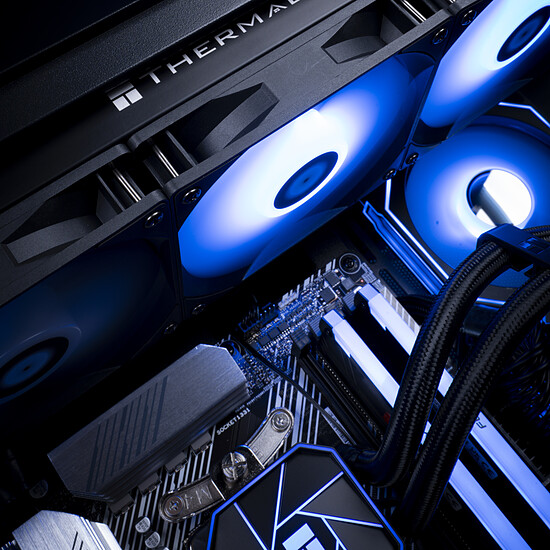 PC de bureau PC Gamer Maverick - Win11 installé (version d'essai) - Autre vue